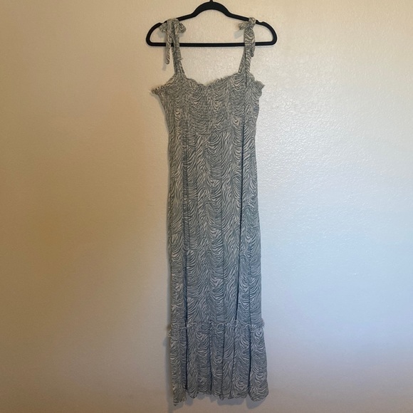 Green & white zebra spring maxi - Picture 3 of 11